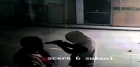Tineri deghizaţi în femei au tâlhărit un bărbat folosind electroşocuri