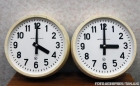 TLR=UTC+2h. Duminică noaptea dăm ceasurile înapoi cu o oră. ​România revine la ora oficială "Timpul Legal Român"