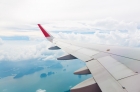 Tot mai mulți pasageri urcă în avioane fără bilet: Metoda prin care trec de controalele din aeroport
