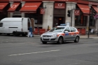 Un ofițer de poliție a fost înjunghiat în timp ce încerca să oprească un vehicul la Londra