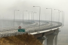 Un TIR încărcat cu sucuri a luat foc pe Autostrada Sibiu-Orăștie