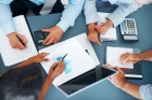 Vesti rele pentru cei cu împrumuturi în valută: 1 euro, peste 4,73 lei și ROBOR de 3,25%