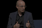 Yuval Harari indoctrineaza masiv copiii viitorului cu ideologia de la Davos. Consilierul lui Klaus Schwab a scos doua carti pentru noua generatie tehnologică VIDEO