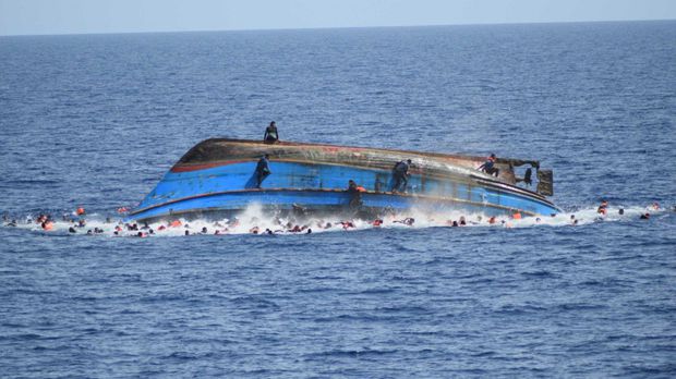239 de imigranţi s-au înecat în Marea Mediterană