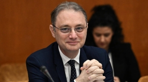 „Este guvernul SIE-SRI. Aduce PSD-ul la toate butoanele României