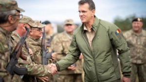 Șpăgarii voiau să cumpere obuze care să fie vopsite și revândute Ucrainei. Cine este omul de afaceri care ar fi dat milionul pentru Moșteanu