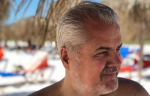 Aflat pe plajă în Antalya, Adrian Năstase ironizează mitingul PSD