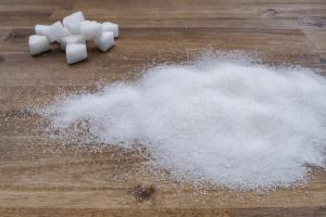 Ai eliminat complet zahărul din alimentație? Cum îți poate afecta, de fapt, această decizie intestinul și metabolismul
