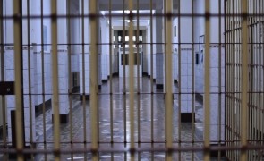 Anchetă la Penitenciarul Găești, după ce un deținut a fost găsit mort