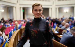Anturajul lui Zelenski vrea plecarea acestuia din funcția de președinte
