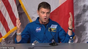 Ateul astronaut Reid Wiseman a început să plângă ca un copil când a văzut crucea la reîntoarcerea lui Artemis II: 