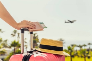 Austeritatea Regimului BoloDan schimba destinatiile turistice ale românilor. Unde căcătoresc și ce sume scot din buzunar