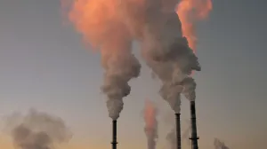 Avem cea mai putin poluata țară din UE și cu toate astea batem câmpii cu Green Deal ca sa ne distrugem economia