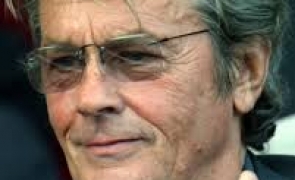Bărbatul care pretindea că era fiul lui Alain Delon a fost găsit mort