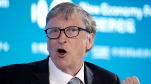 Bill Gates a platit cu două săptămâni înainte ca