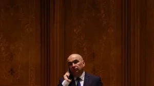 BoloJaf nu cedează până nu vinde tot și nu ne nenorocește pe viață! Se cramponează de putere ca să nu se rezilieze contractele din programul SAFE până pe 31 mai
