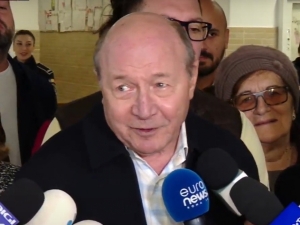 Bolojan i-a trantit usa-n nas lui Băsescu: Proiectul prin care fostul presedinte cerea locuință de la stat nu s-a aprobat