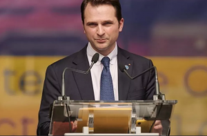 Burduja, inițiatorul legii pentru Ziua Națională a Lecturii, promulgata de Iohannis: 