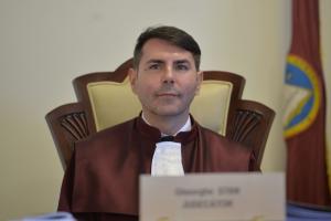 Cât e pensia specială a lui Giani, judecătorul CCR aflat în concediu paternal. Magistratul care nu vrea reformă a primit 90.000 de euro dar de nuntă