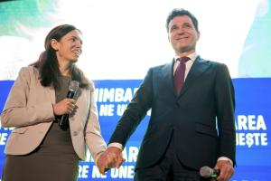 Ce spune Mirabela Grădinaru despre controversa titlului de 