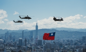 China a încercuit militar Taiwanul: Beijingul își arată forța prin exerciții militare armate ample. Alertă maximă la Taipei