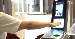 China digitală: După plata cu Face ID, scanarea palmei pentru a intra la metrou!