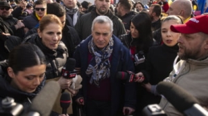 Cine sunt jurnaliștii, influencerii și justițiabilii care apar în rechizitoriul prin care Călin Georgescu a fost trimis în judecată
