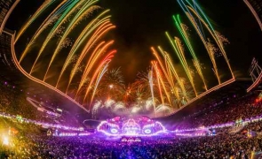 Cofondatorul Untold, festival unde poliția zice că se consuma droguri, susţine o conferinţă la Biserica despre Biblie si Viața veșnică!