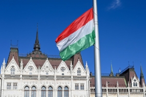 Comisarul european pe Justiție anunță că va impune LGBT în Ungaria chiar dacă 