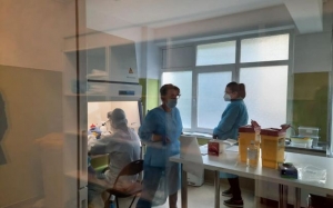 Cum a murit cu zile o tânără de 21 de ani, infectată cu SARS-CoV-2: