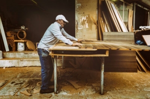 Cum alegi cel mai bun producător de echipamente de tâmplărie?