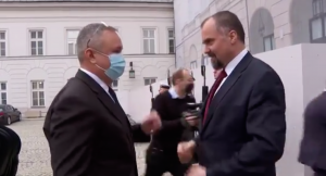 Cum i-au dat polonezii jos masca lui Ciucă VIDEO
