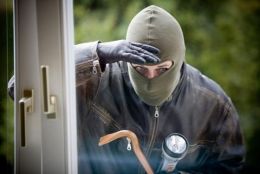 Cum operau refugiații ucraineni care spărgeau case în București. Cum se folosește o