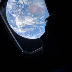 Curent direct din cer: Planul Meta de a trimite energie solară de pe orbită chiar și noaptea e la concurență cu SpaceX
