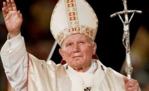 Dezvăluiri care aruncă în aer Vaticanul. Ancheta despre pedofilie care distruge imaginea lui Papa Ioan Paul al II-lea
