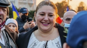 Diana Șoșoacă are contul de Facebook blocat. Senatoarea se compară cu Trump