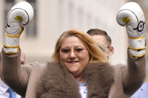Diana Șoșoacă se rățoiește la Donald la Trump: