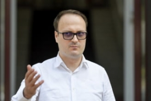 Discurs deocheat a lui Cumpanasu in fata a jumatate de milion de elevi. Cum raspandeste