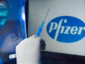 EMA aprobă booster-ul Pfizer adaptat la variantele Omicron BA.4/5