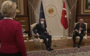 Erdogan nu da doi bani pe femei. Şefa CE Ursula Von der Leyen lăsată în picioare la întâlnirea cu