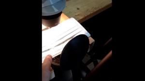 Experimentul care a demontat mitul viermilor din măști: