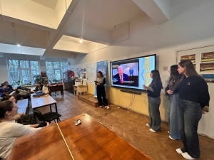 Facultatea de Științe ale Guvernării și Comunicării Timișoara lansează „Fake News Busters” - un program de educație media pentru liceeni din șase județe