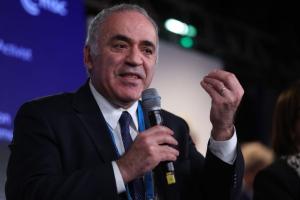Fostul campion mondial la șah Garry Kasparov, ținta lui Putin. O rețea rusă de asasini ar fi plănuit eliminarea disidentului, în SUA
