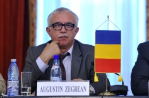 Fostul judecător CCR Augustin Zegrean spune că Nicușor Dan este 