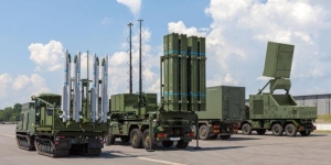 Frăția securistilor vechi cu cei noi: Se pune la cale o imensa afacere cu armament pe sub bagheta lui Angel Tîlvăr