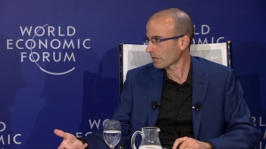 Harari și Schwab îngrozesc planeta:
