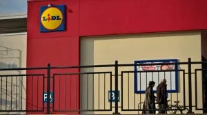Inca un pas spre carnea artificială în România: Ce este carnea hibrid de la Lidl. Alimentul a fost introdus recent în supermarketuri