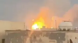 Iranul a lovit una dintre cele mai mari rafinării de petrol din zona Golfului
