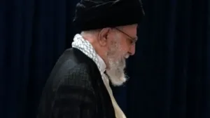 Iranul recunoaste oficial moartea lui Khemenei. 40 de zile de doliu national