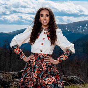 Jessie Baneș o face praf pe influencerița Andreea Bostanică și pe cei care o critică pentru că s-a mutat în Dubai cu un bărbat căsătorit: